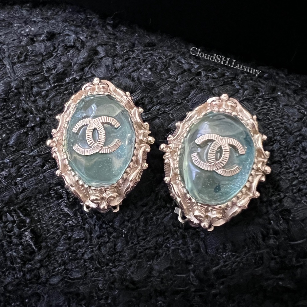 Auth Chanel 13C Classic CC Logo Aqua Resin Clip-On Earrings